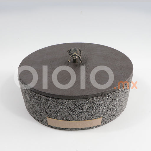 Tortillero Raccolto drilo gris con escarabajo (base de piedra o madera)